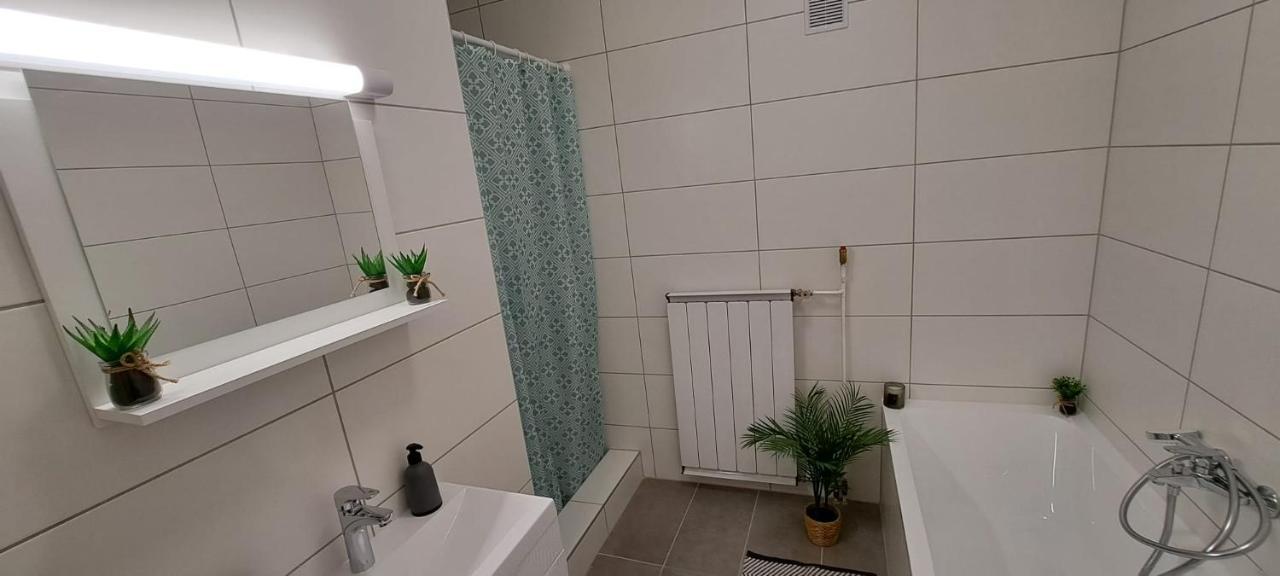 Babi Apartmanhaz Gyenesdiás Kültér fotó