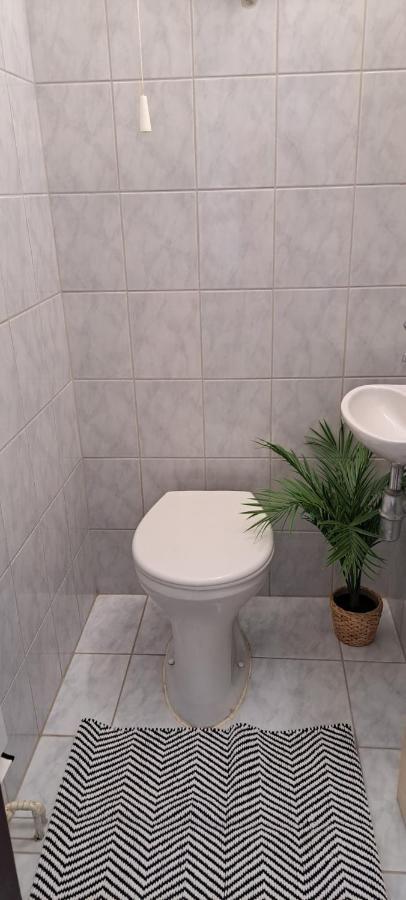 Babi Apartmanhaz Gyenesdiás Kültér fotó