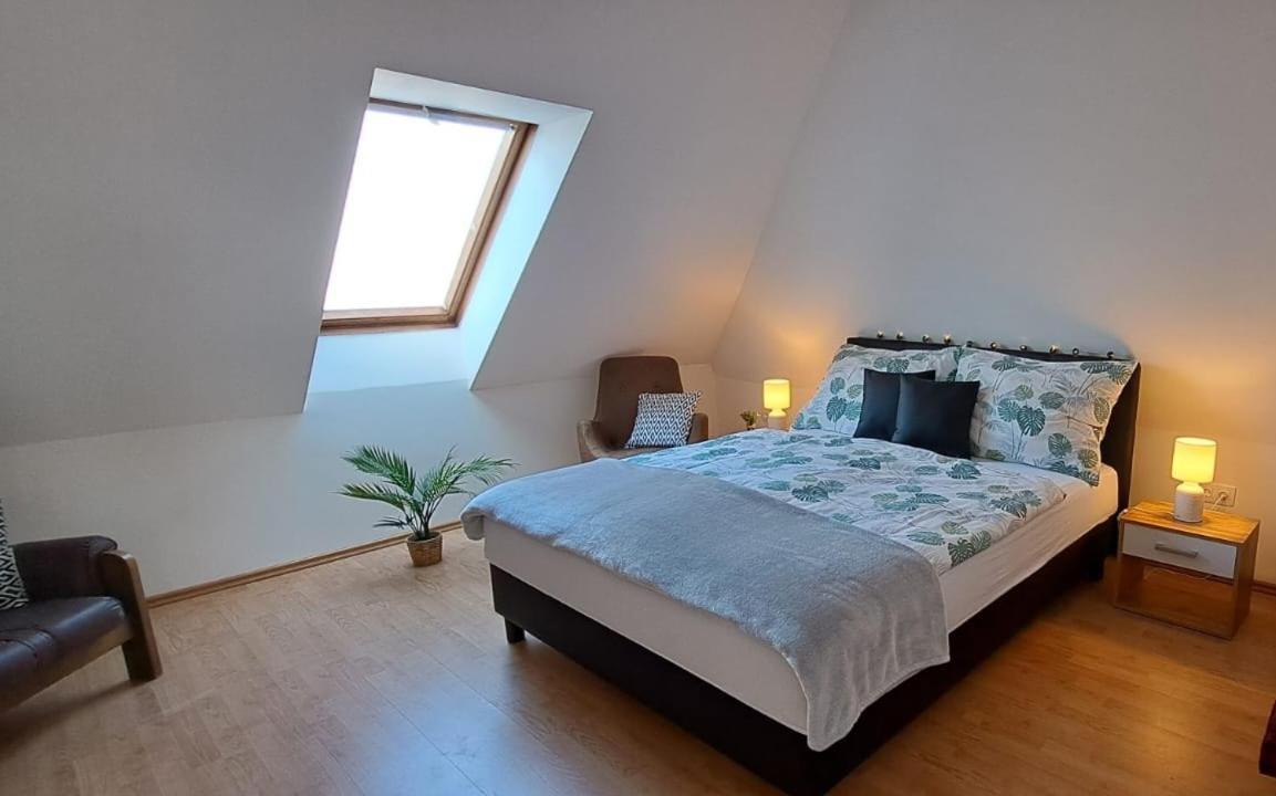 Babi Apartmanhaz Gyenesdiás Kültér fotó